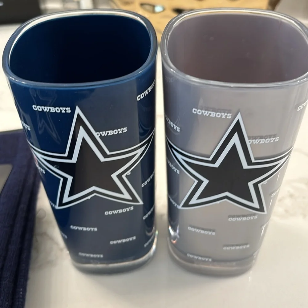 Dallas Cowboys NFL football scarf and tumbler cups set